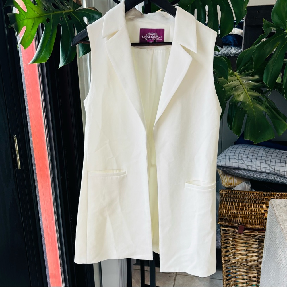 The Savile Row Co. London cream color vest size Med